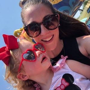 Meet your Posher, Danielle